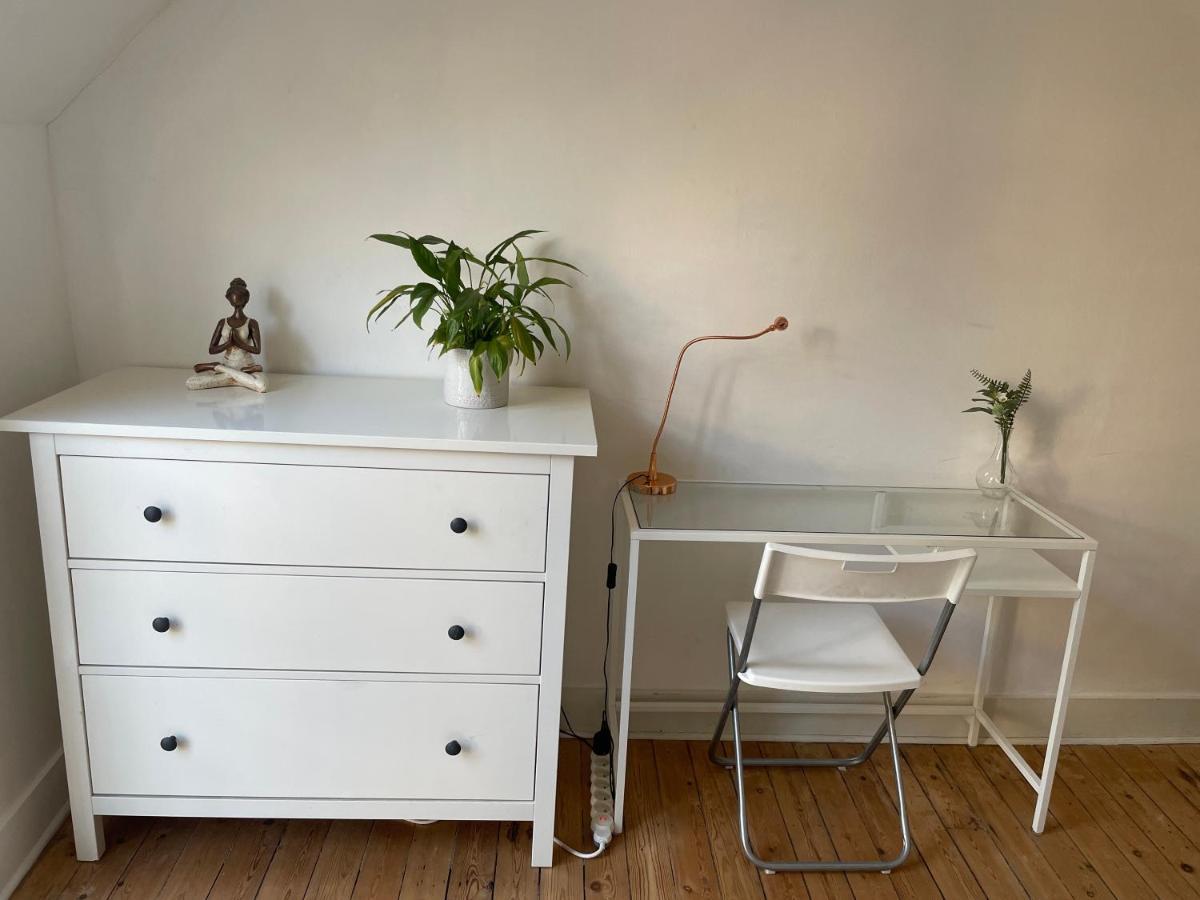 Charming Room In Eu District Bruselas Exterior foto